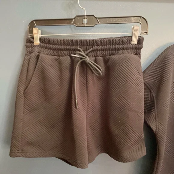 Black Short Set - Picture 4 of 4